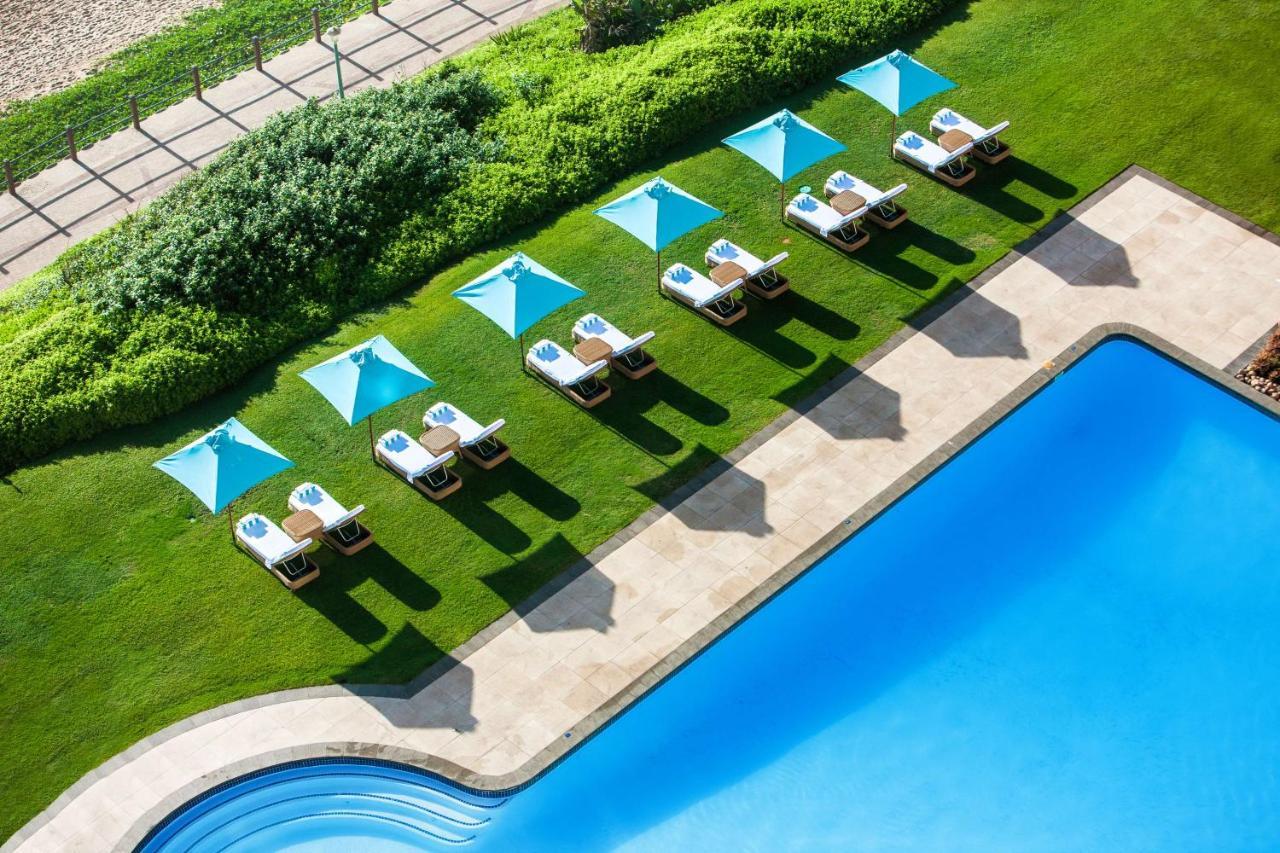 Beverly Hills Ντούρμπαν Εξωτερικό φωτογραφία The pool at the hotel