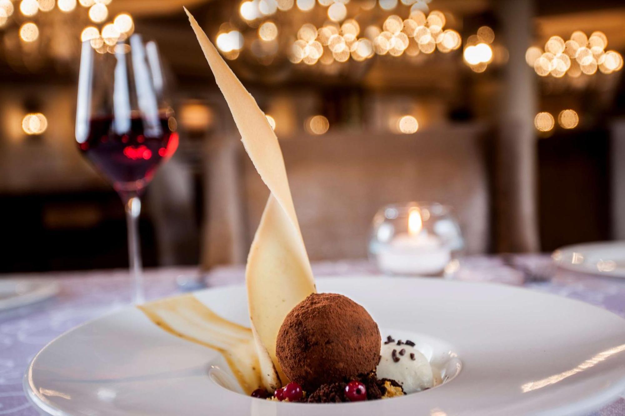 Beverly Hills Ντούρμπαν Εξωτερικό φωτογραφία A chocolate dessert