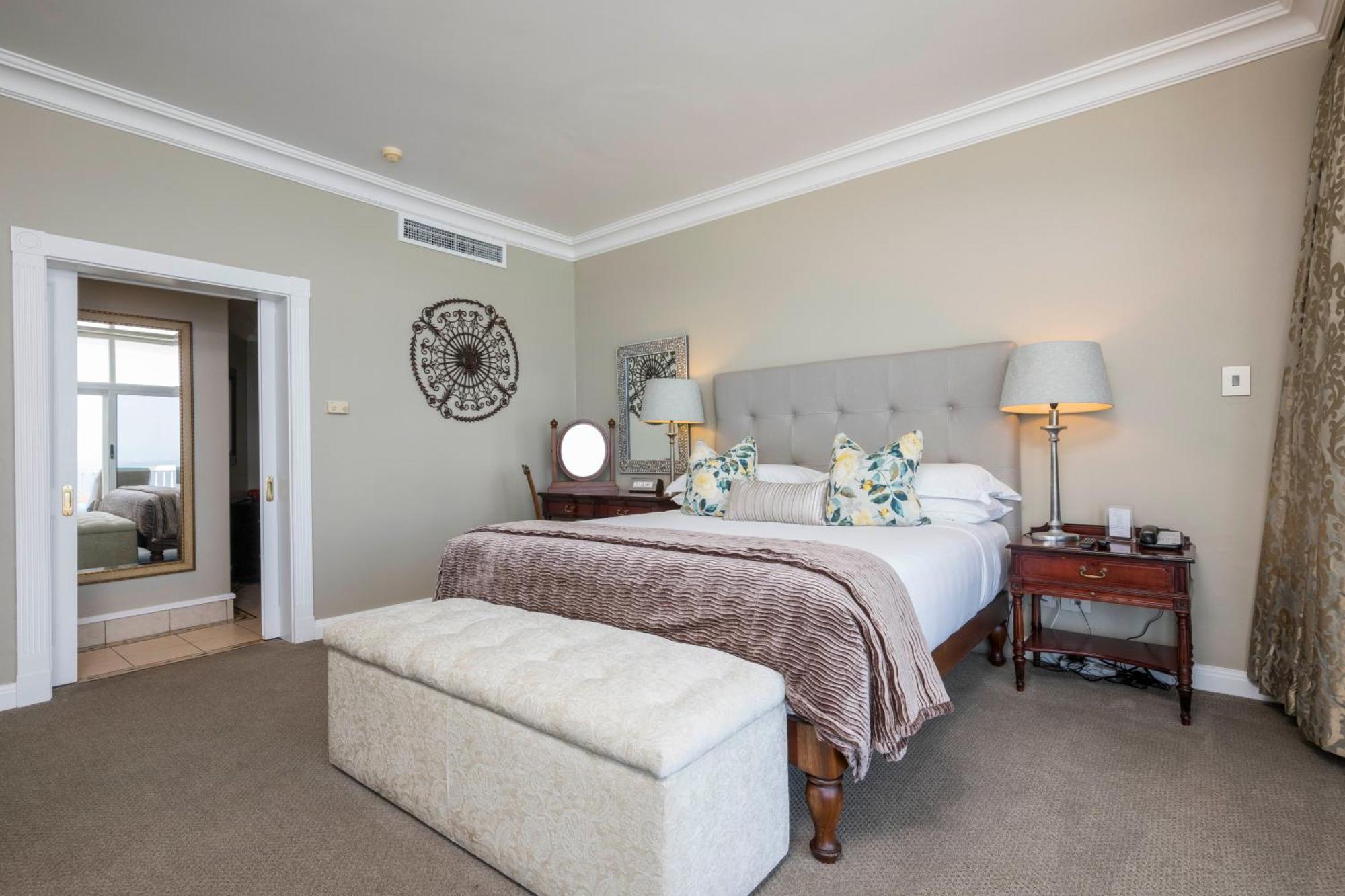 Beverly Hills Ντούρμπαν Εξωτερικό φωτογραφία A bedroom at the Cape Heritage