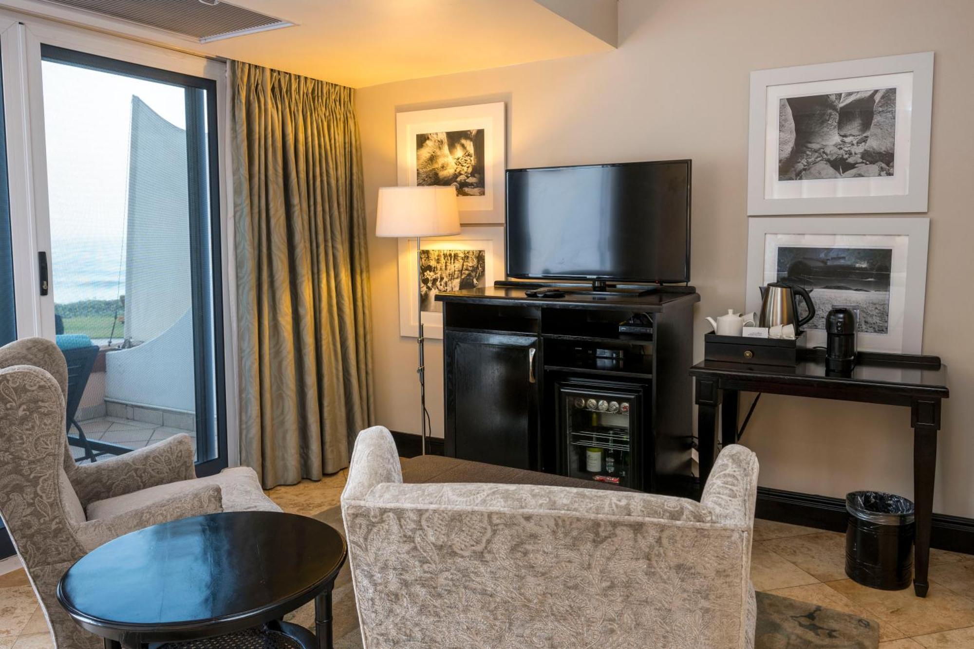 Beverly Hills Ντούρμπαν Εξωτερικό φωτογραφία A living room at the Four Seasons Resort