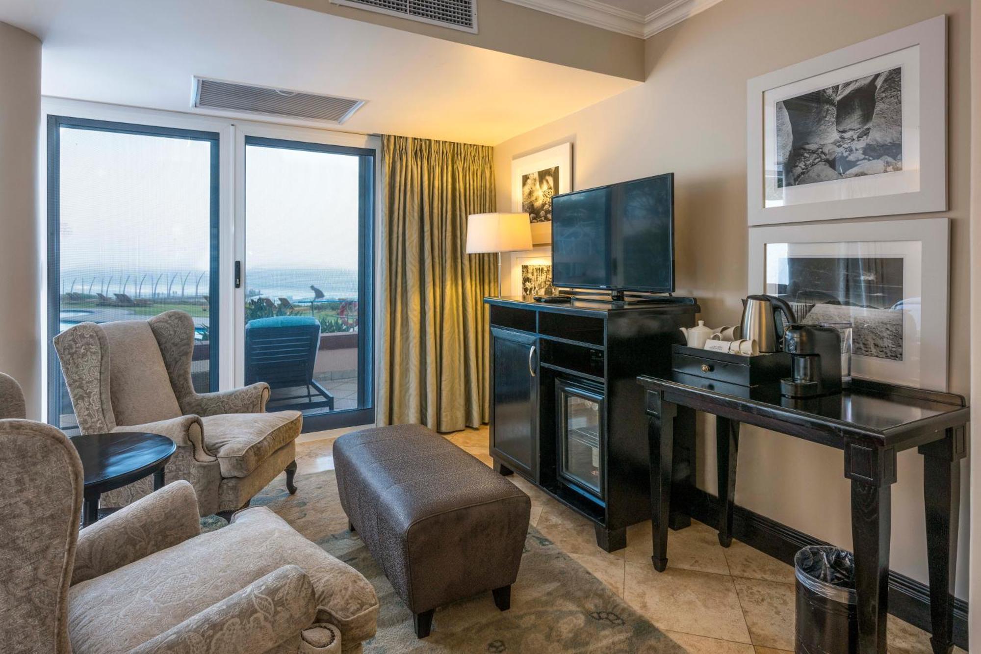 Beverly Hills Ντούρμπαν Εξωτερικό φωτογραφία A suite at the InterContinental